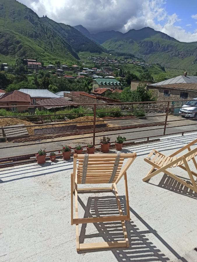 Guest House On V. Pshavela 50 Kazbegi Exterior foto