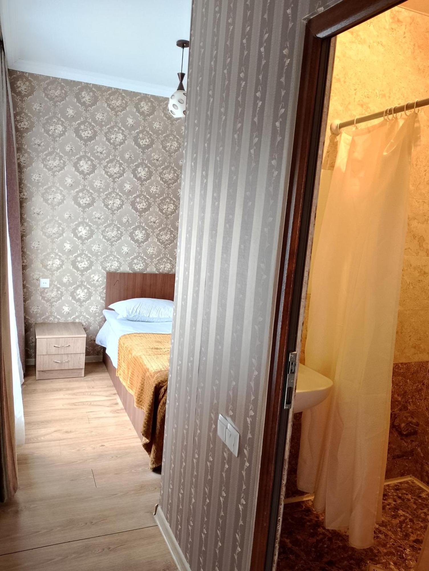Guest House On V. Pshavela 50 Kazbegi Exterior foto